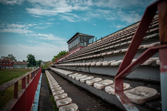 季孟年認為王嵐嵚和鄢手騏的比賽水平與趙繼偉相比還有很大的差距.